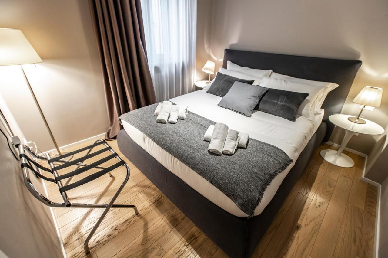 Rialto Canal View Deluxe R&R Apartment Venice Ngoại thất bức ảnh